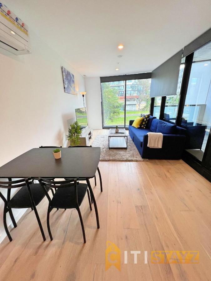 Beauty In Blue! 1Bd 1Bth 1Crsp Apt - Great Location! Apartment Canberra Bagian luar foto